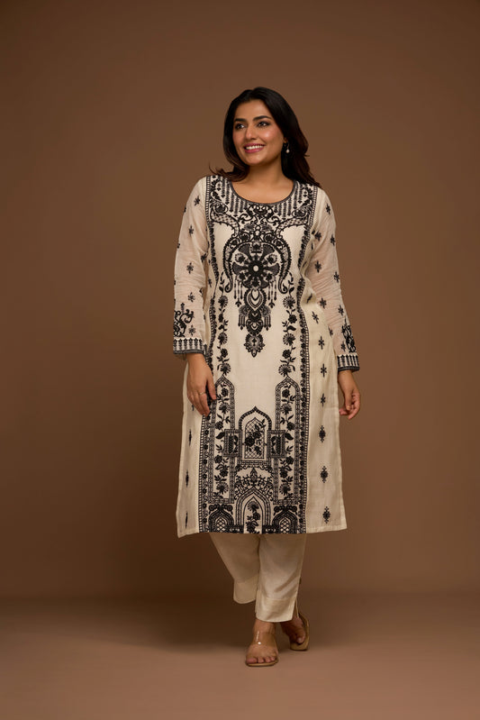 WHITE KURTA PANT SET WITH DUPATTA