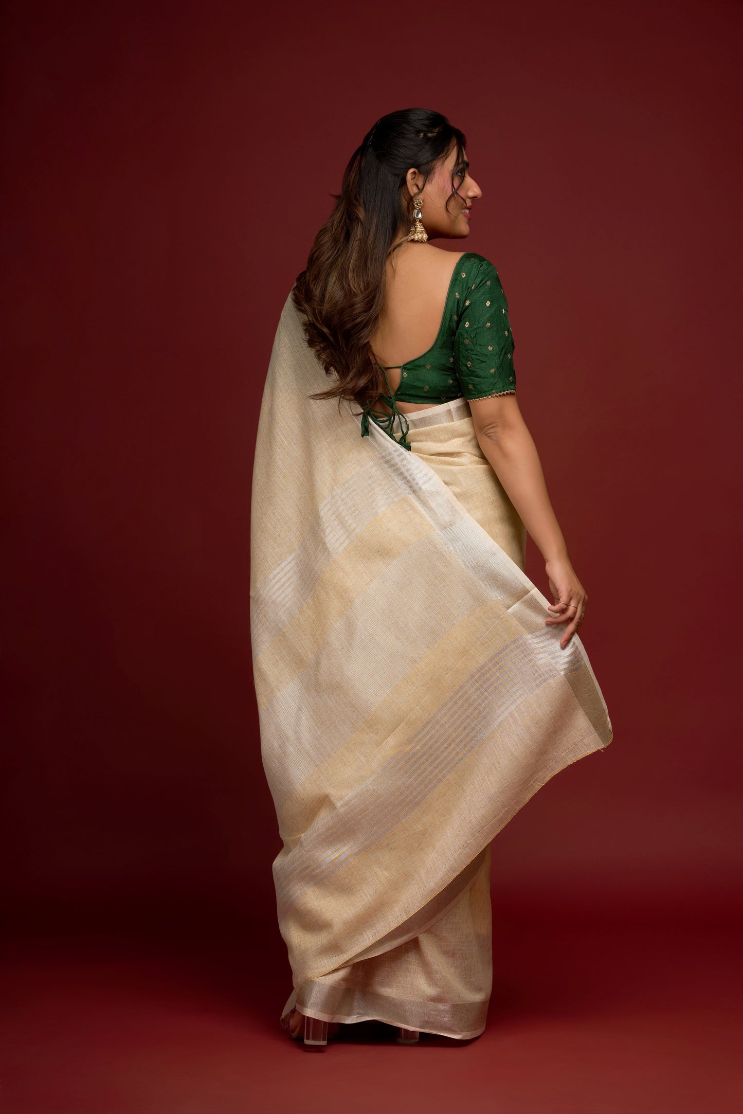 BEIGE AND SILVER TISSUE SAREE