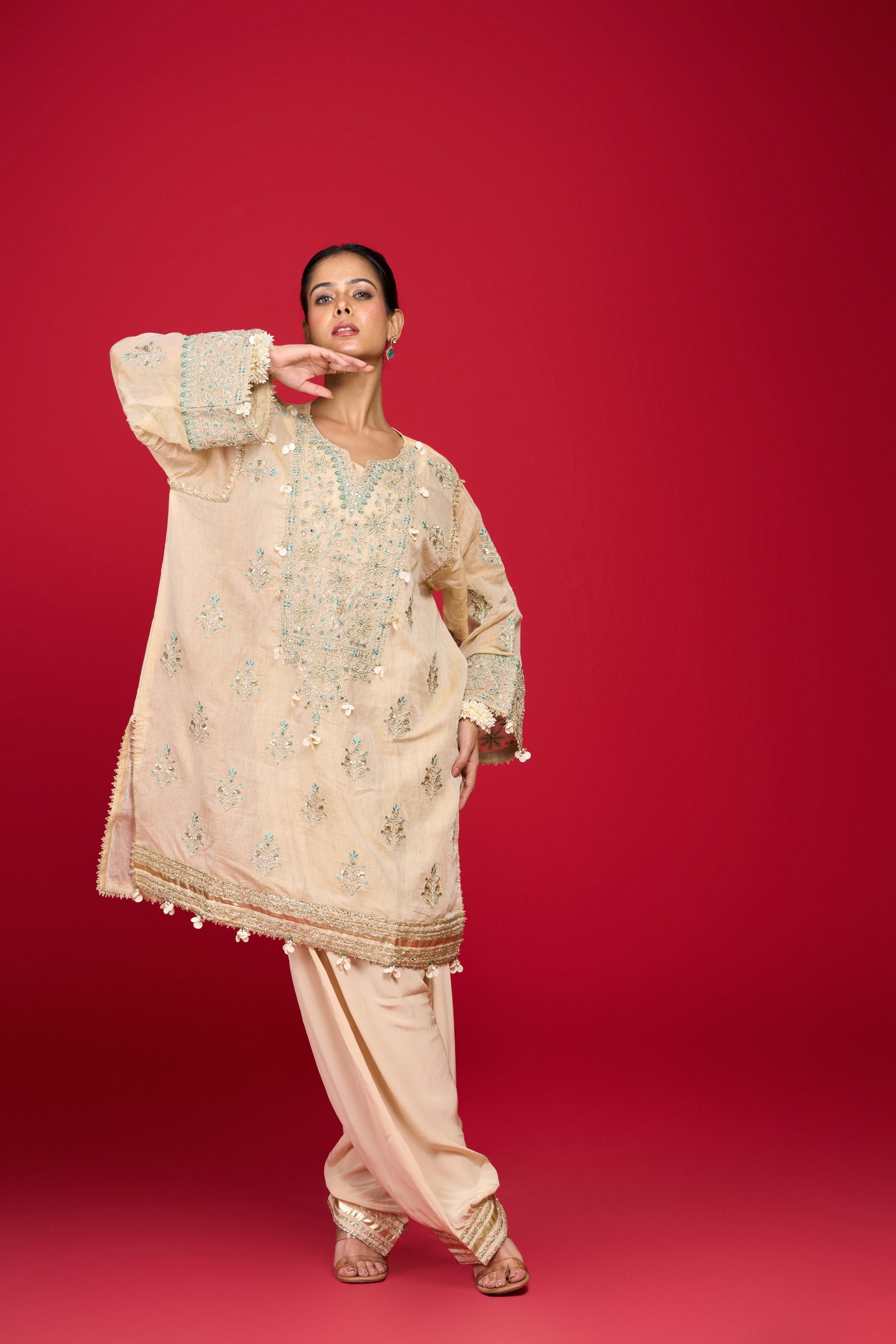 BEIGE KURTA AND SALWAR PANTS SET