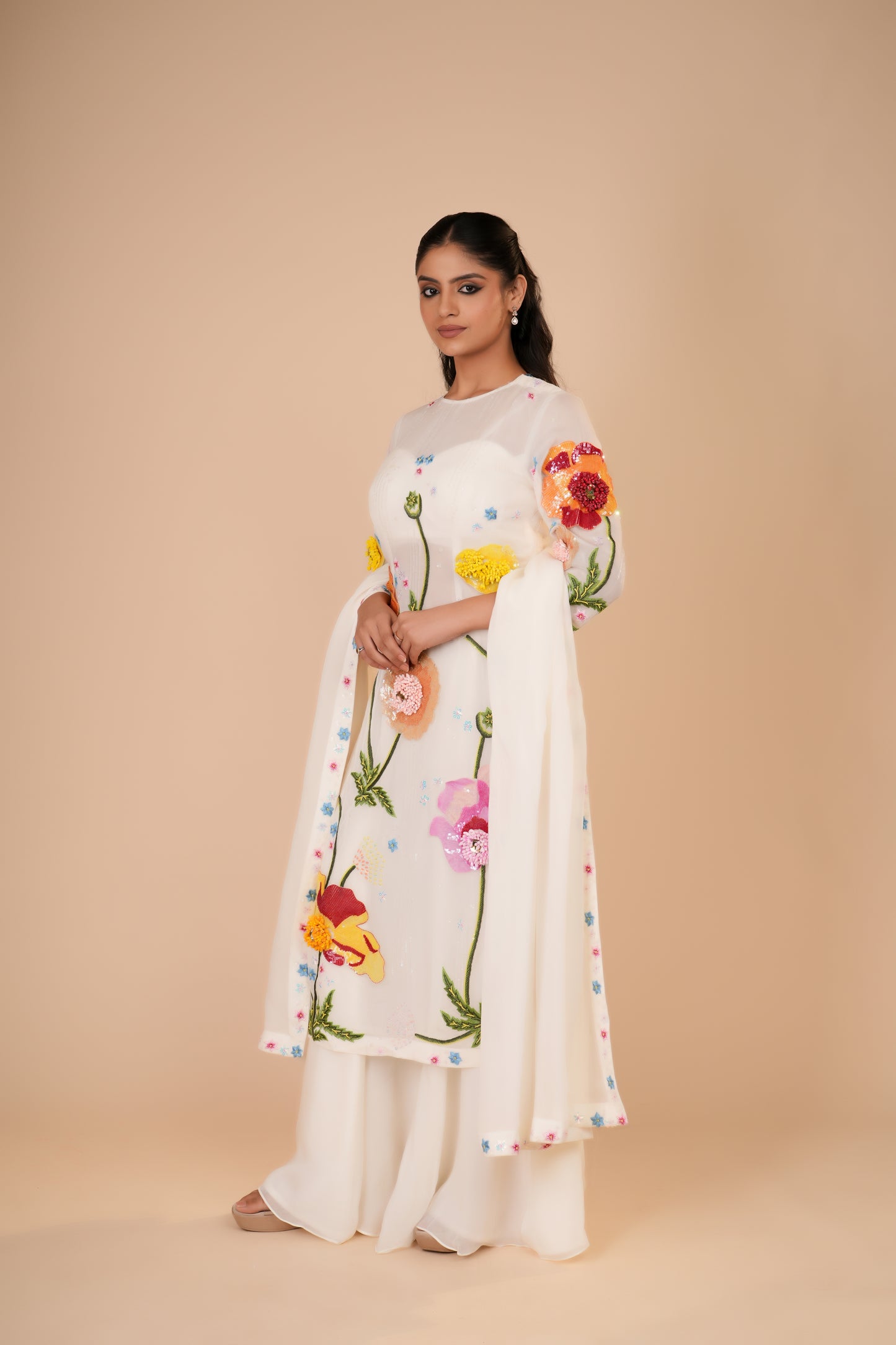 WHITE KURTA AND PALAZZO SET