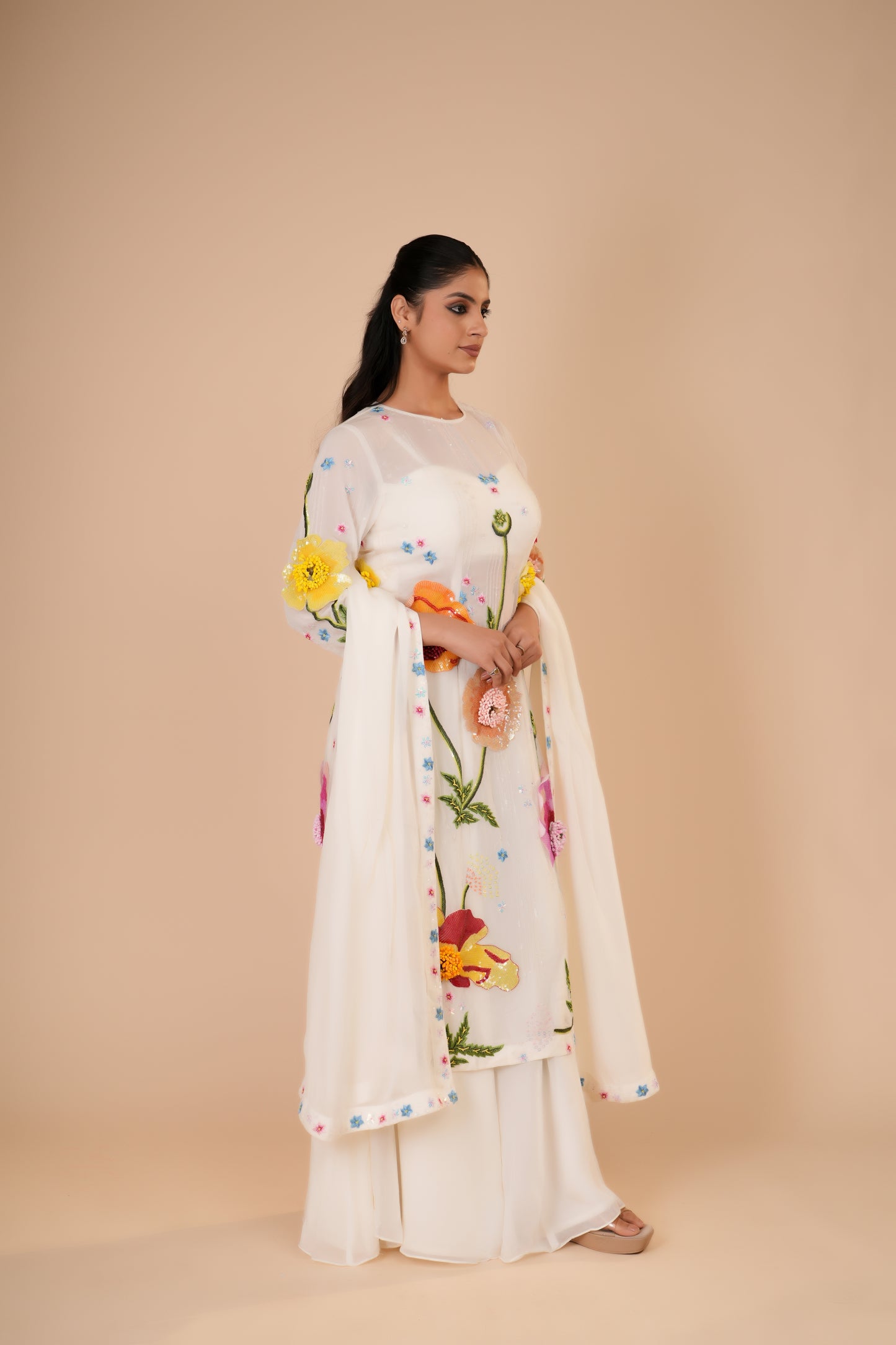 WHITE KURTA AND PALAZZO SET