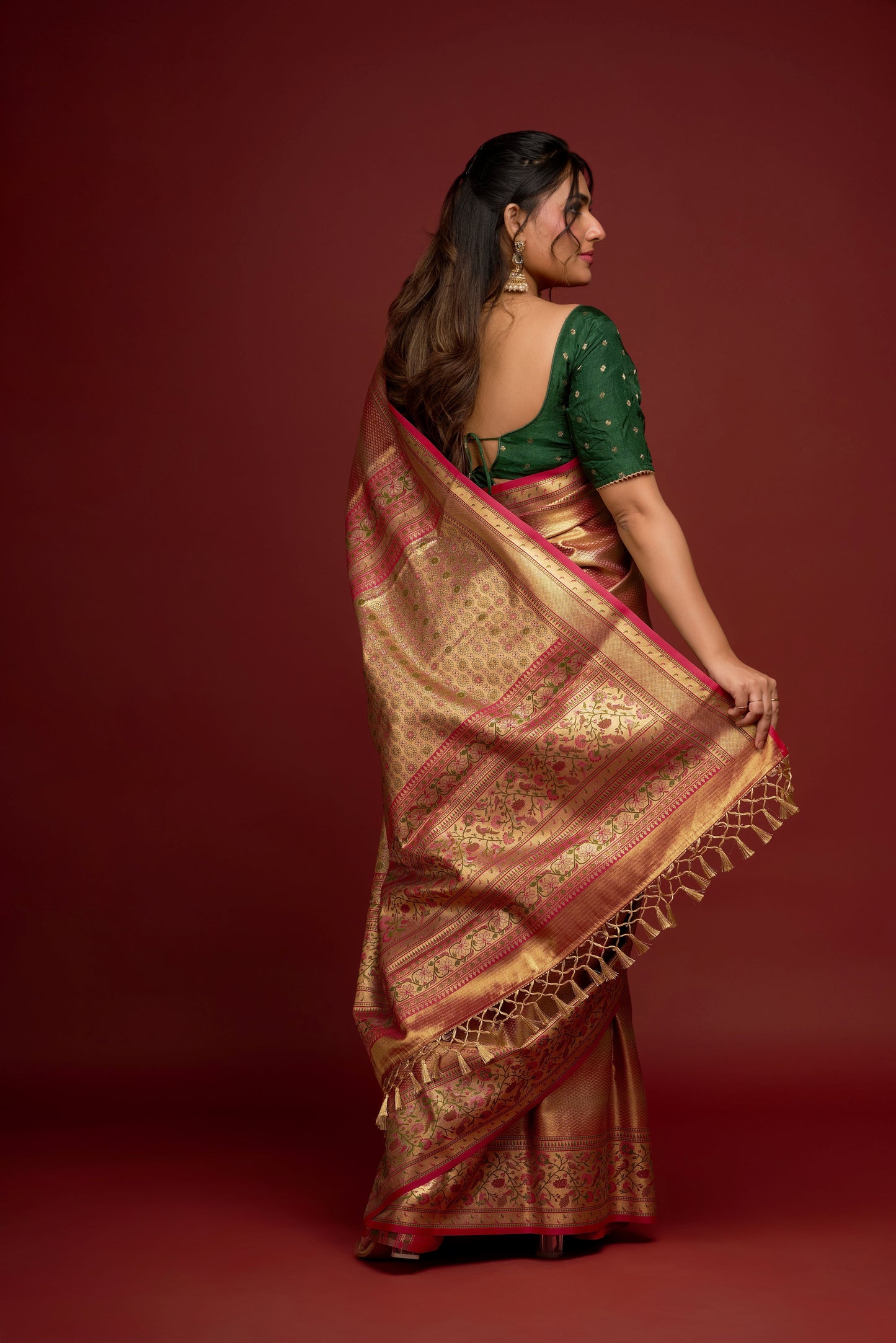 PINK AND GOLDEN KANJEEVARAM SAREE