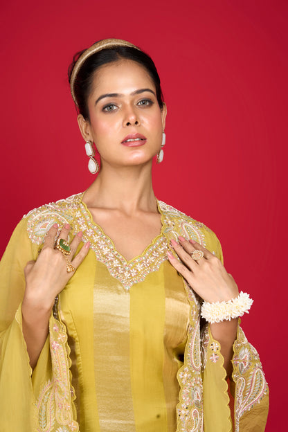 PEAR GREEN KURTA WITH CAPE AND PANTS SET