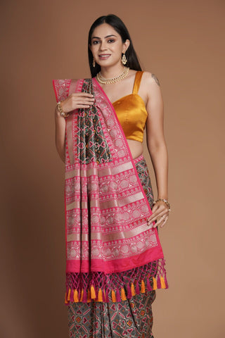 GREY EMBROIDERED PATOLA SAREE WITH CONTRAST PINK PALLU