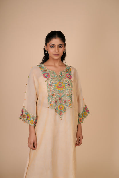 BEIGE KURTA PANTS SET
