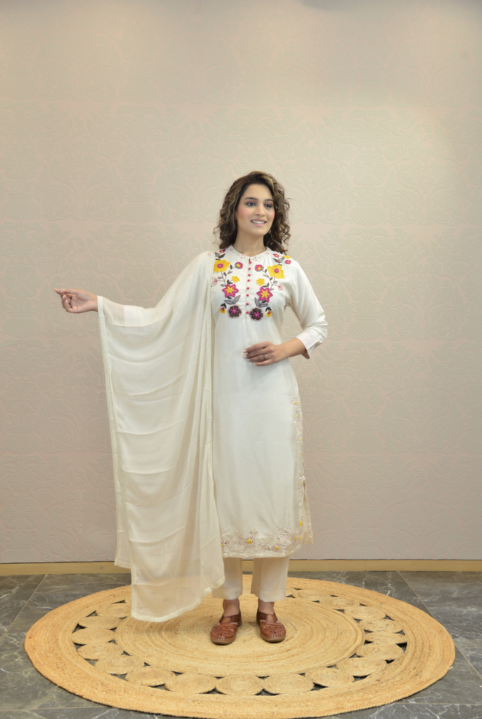 WHITE APPLIQUE EMBROIDERED KURTA SET