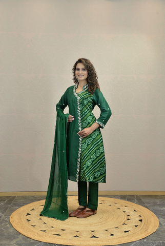 BOTTLE GREEN BANDHEJ KURTA SET